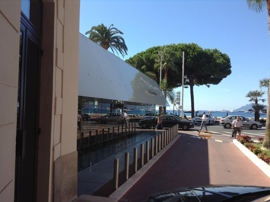 Cannes, Croisette, Palais Miramar Room photo